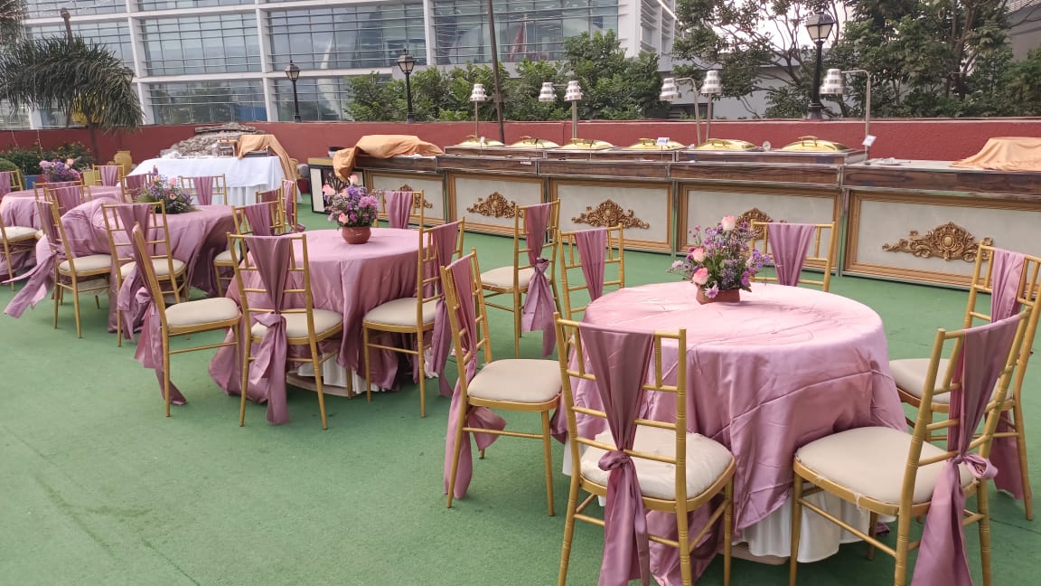 baby shower stage decor