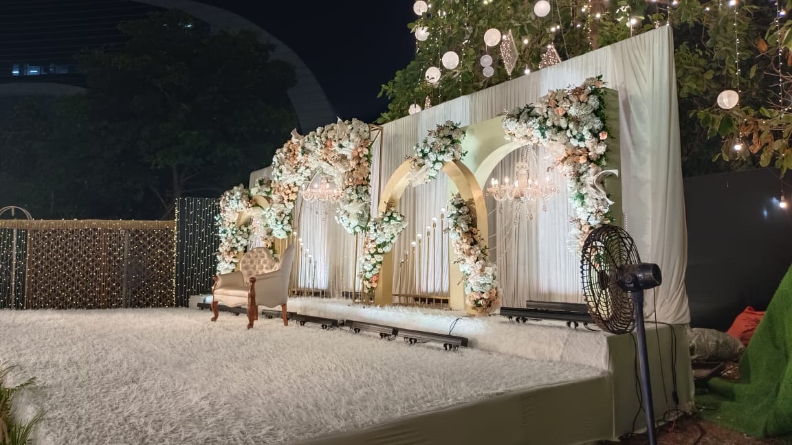 baby shower stage decor