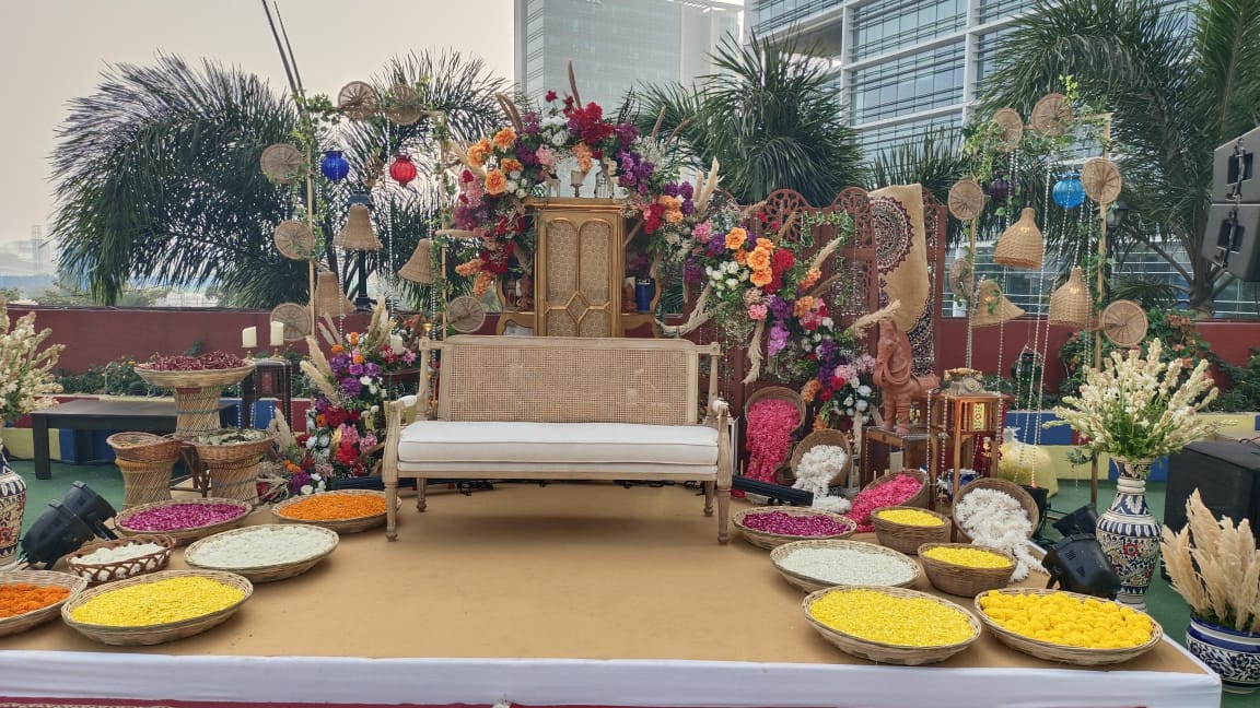 baby shower stage decor