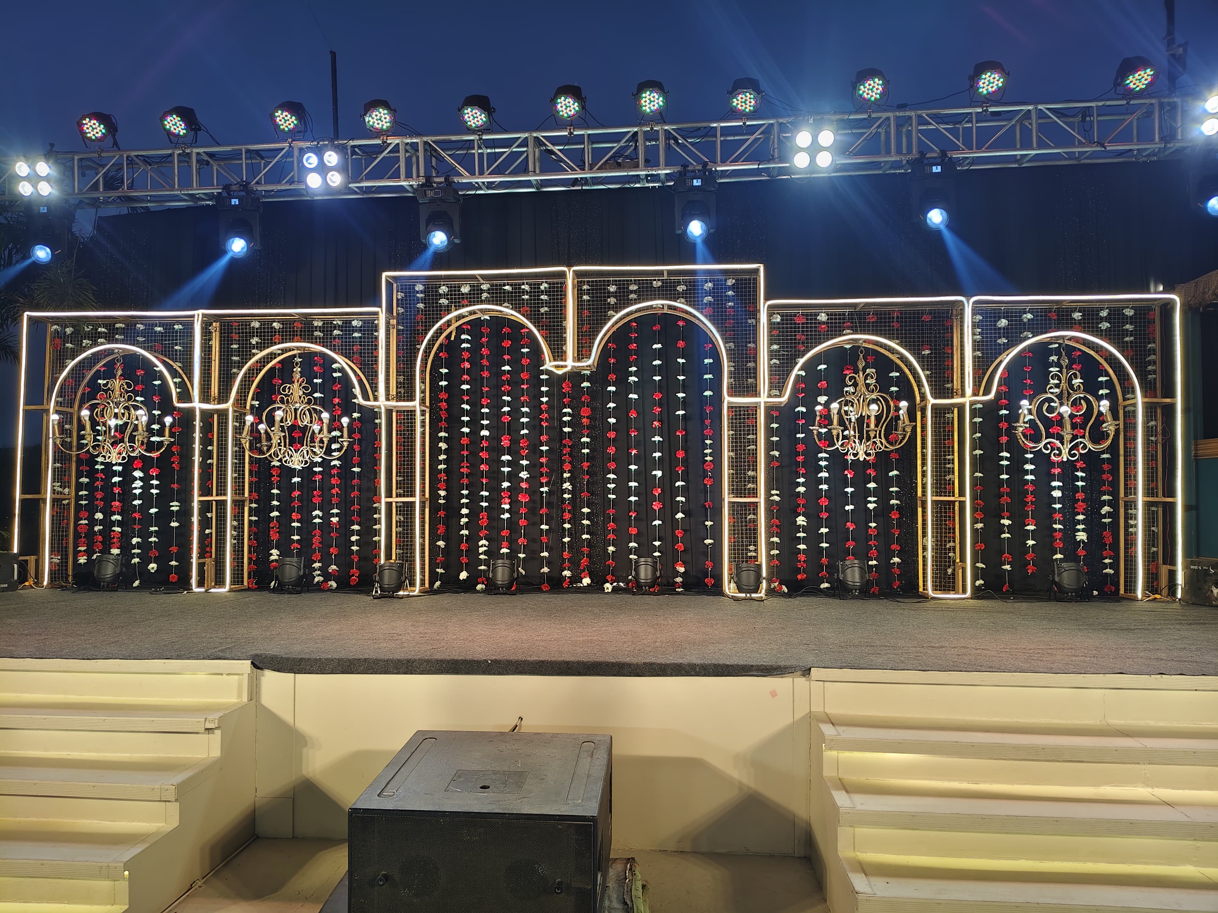 baby shower stage decor