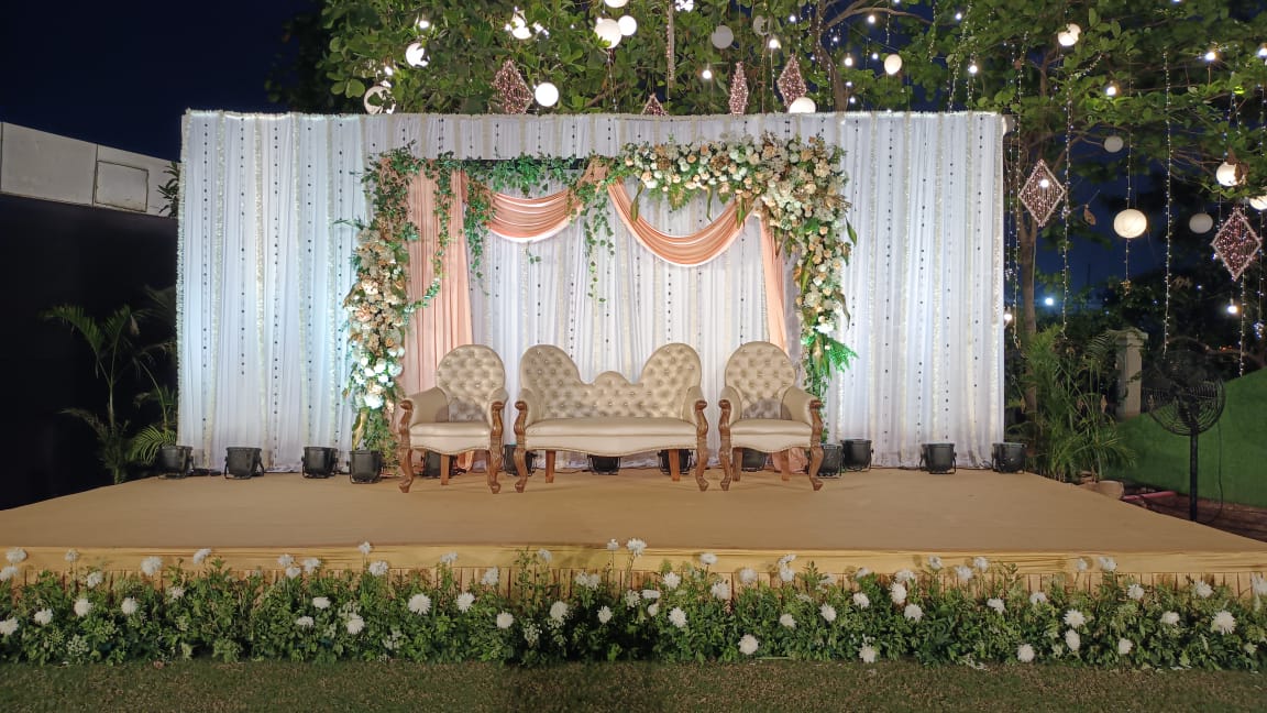 baby shower stage decor